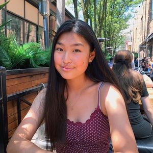 Meet your Posher, Lily